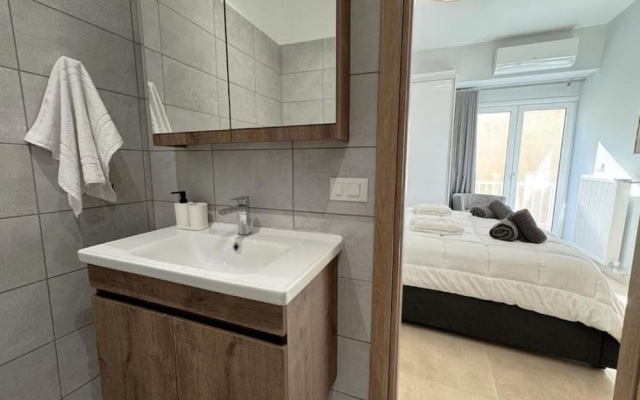 Elegant VIP Apartment - Athens Town