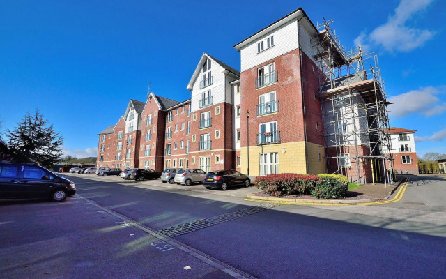 Racecourse Serviced Apartments