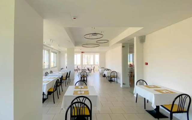 Hotel Sayonara