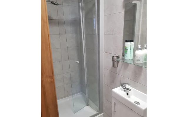 Oxford Modern Guest House