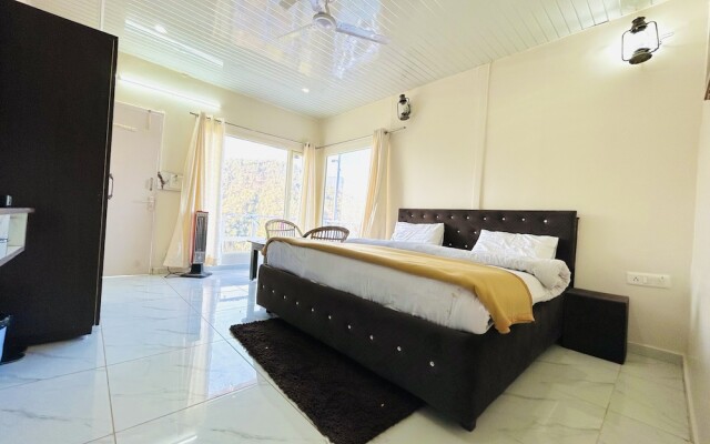 In Apple Estate Kanatal