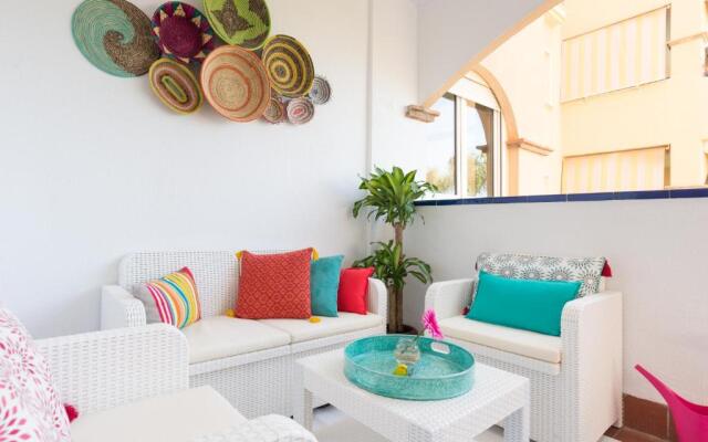 Exotico y bohemio apartamento frente al mar. Increible!!