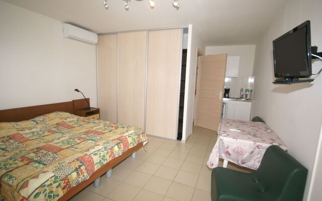Quiet Apartment in Aregno by the Sea