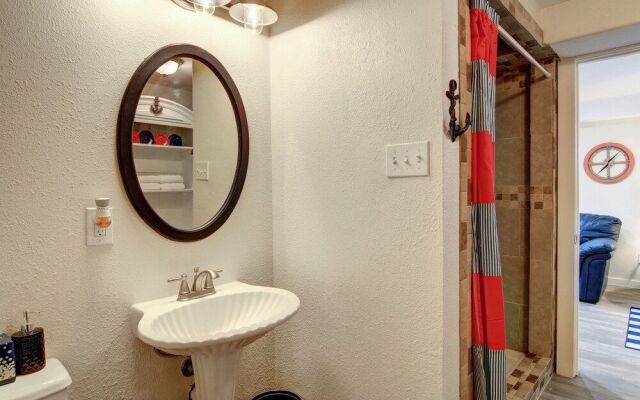 Nauti Mermaid 5 Bedroom Home by Redawning