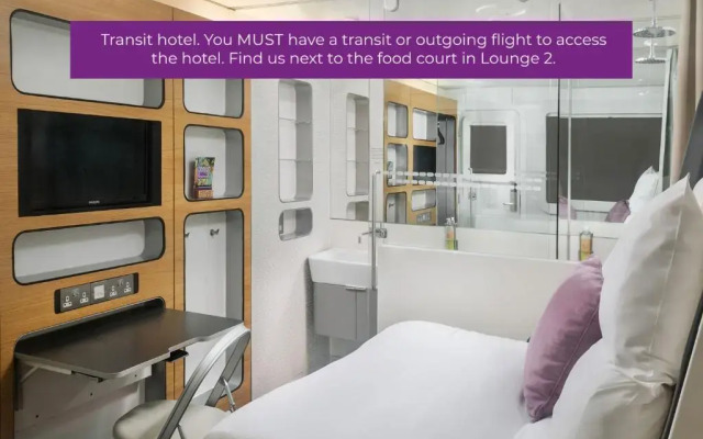YOTELAIR Amsterdam Schiphol - Transit Hotel