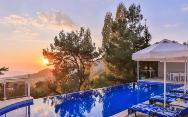 Villa Swiss