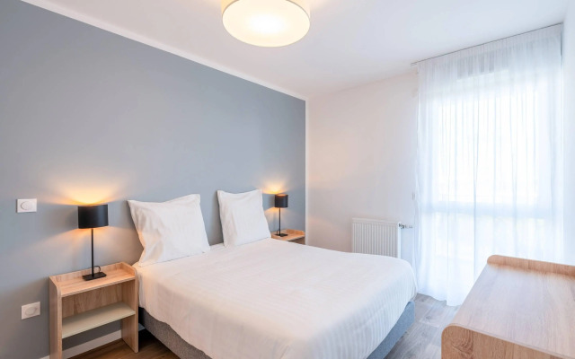 Quality Suites Moissy-Cramayel