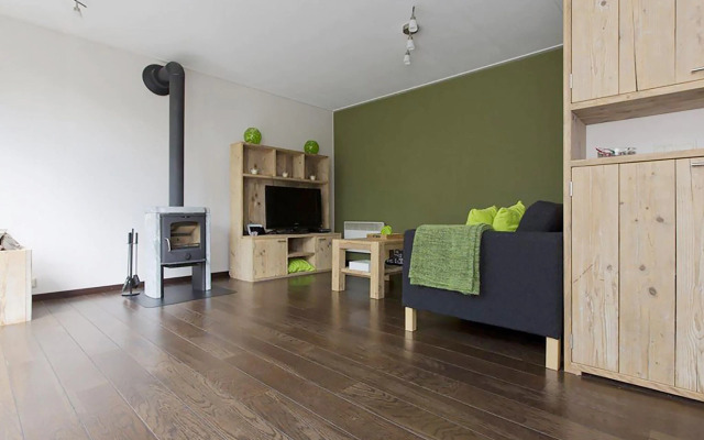 Welcoming Holiday Home in Grou Near River