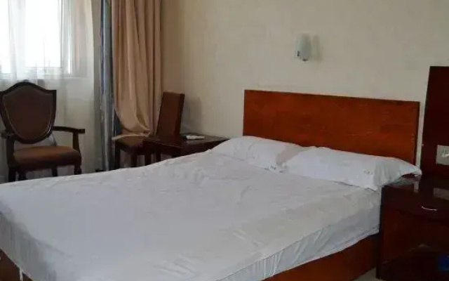 Shangqiu Mango Hotel