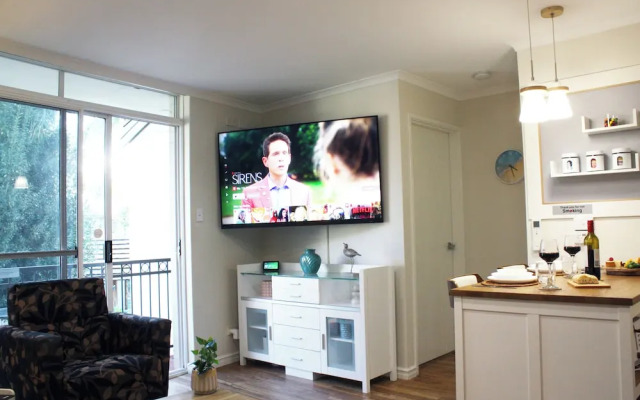 Seadream Studios at Mandurah Gate Resort