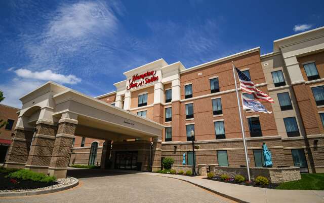 Hampton Inn & Suites Mishawaka/South Bend at Heritage Square