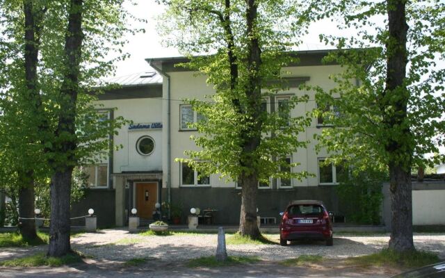 AT Sadama Villa OÜ