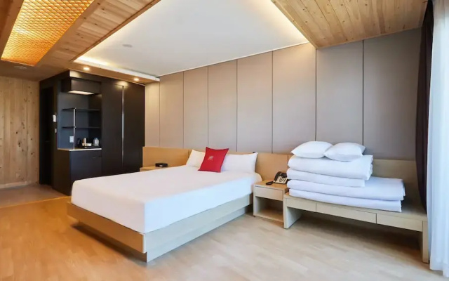 Chuncheon Eston Hotel