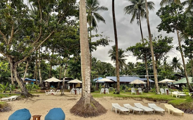 Hill Myna Beach Cottages