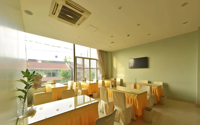 GreenTree Inn Shanghai Songjiang District Yanshou Road Li Tower