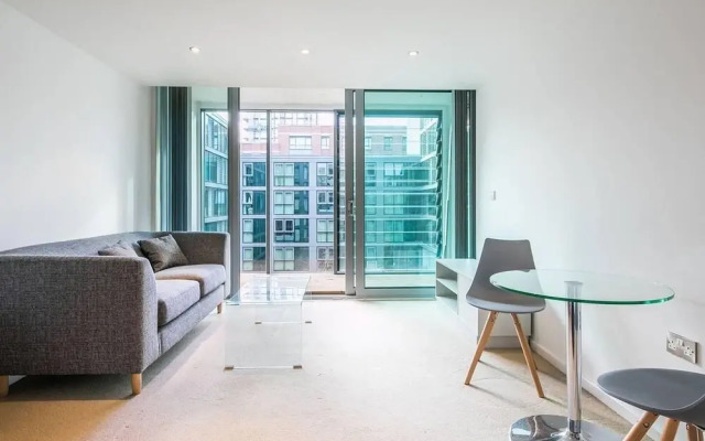 1BR Refurbished Apartment in Sheffield City Centre