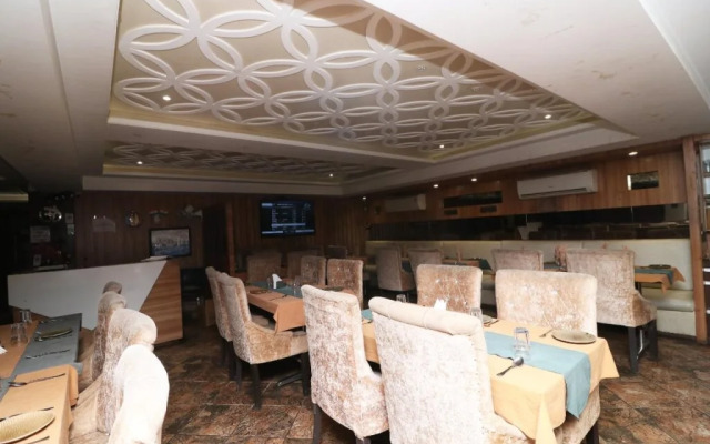 Garden Grill By OYO Rooms
