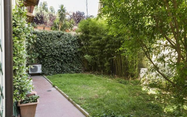 Lemon Tree Apartment Sistine Chapel