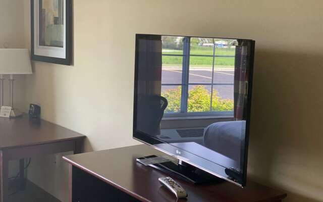 AmericInn by Wyndham Oshkosh