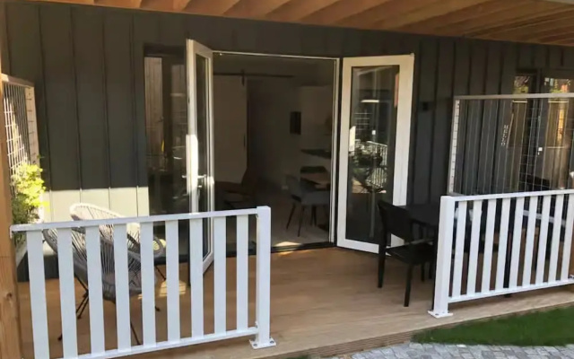 Beautiful Lodge Near Beach