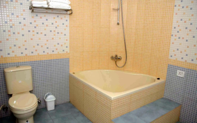Vardan Resort n' Apartment