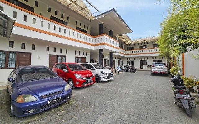 OYO 90751 Graha Sei Batugingging
