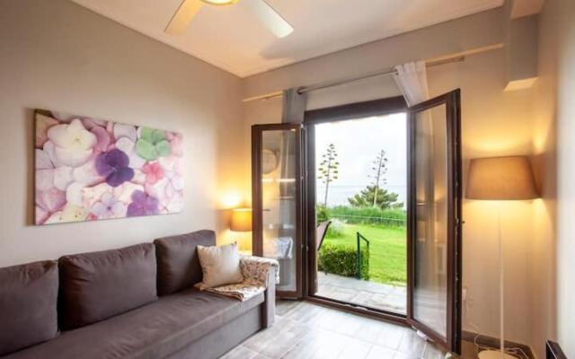 Mola Kaliva sea view, 100m from the beach!