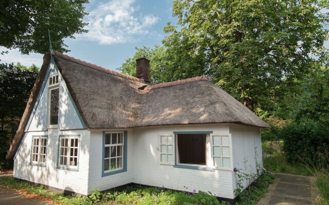 Romantic holiday home in Bergen North Holland with terrace