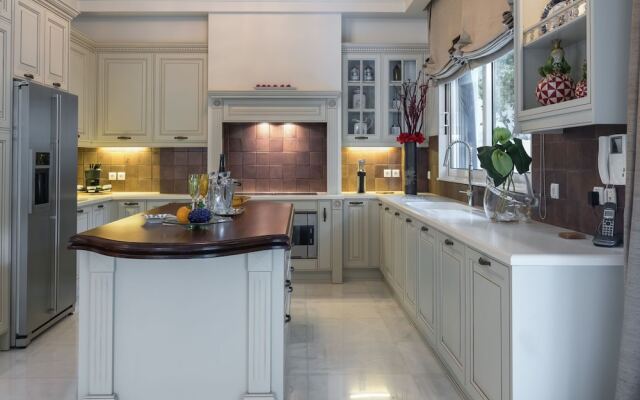 Beautiful Villa in Attica With Sauna