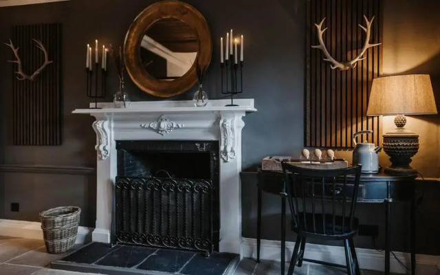 The Murray Arms Hotel