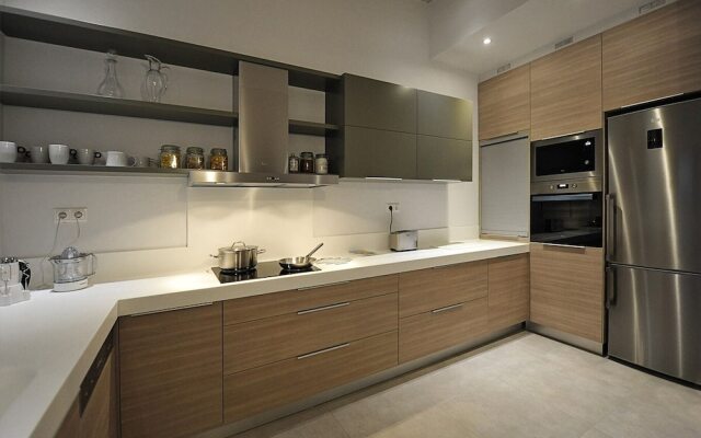 Villa Gustosa Luxury Villa on Faragas Beach