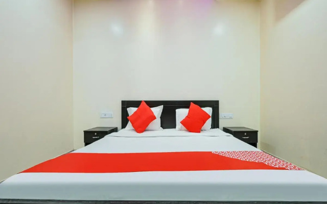 OYO Flagship 83759 Nityanand Inn