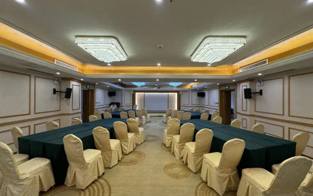 Vienna Hotel (Shanwei Honghaiwan)