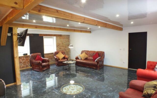 Country House Premium