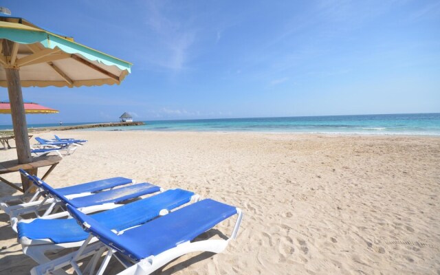 Honeycombe Villa by Jamaican Treasures