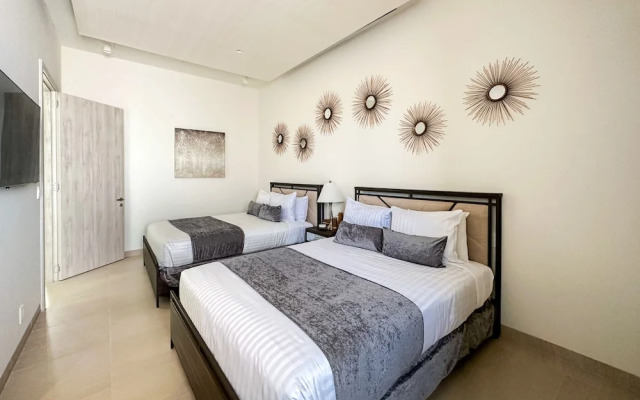 Sandy Beach 2BR Beachfront Getaway