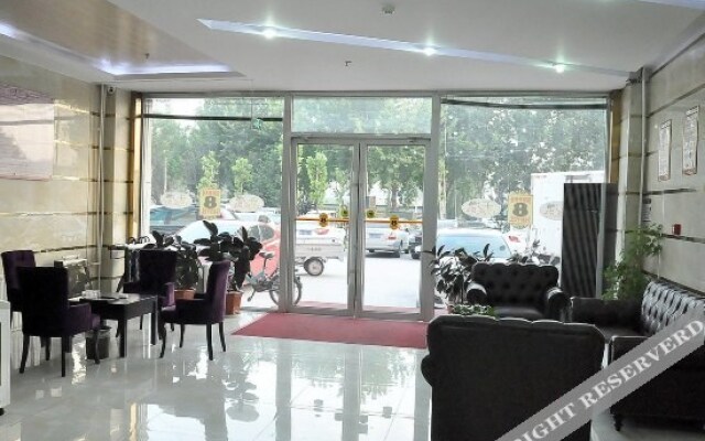 Super 8 by Wyndham Linyi Bus Terminal