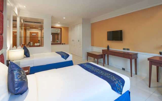Floral Hotel  Dolphin Circle Pattaya