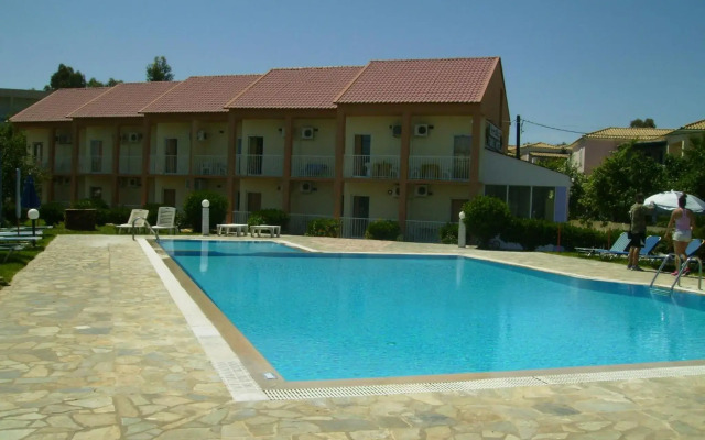 Aggelos Family Hotel