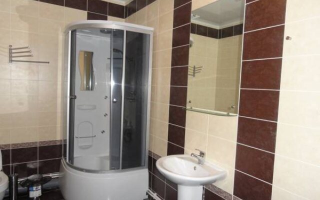 Отель Берлога