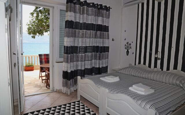 Apartments Nikolina Lumbarda