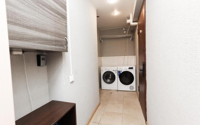 MOKO Apartments (МОКО Апартментс) на улице 2-я Рощинская 11