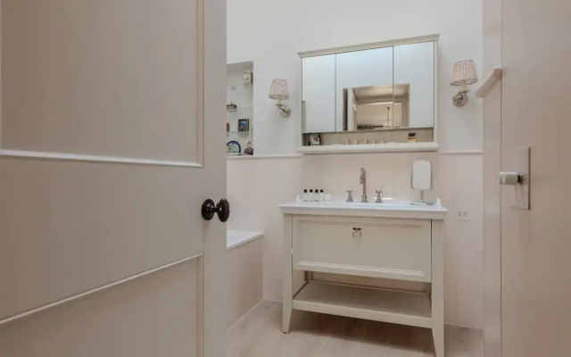 Cranley Mews VI by Onefinestay