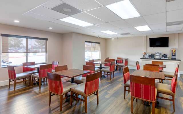 Comfort Suites Victorville-Hesperia