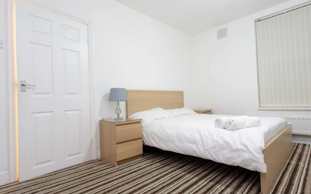 Brownhill House Apartments