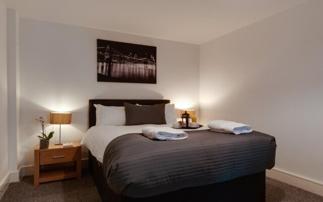 Base Serviced Apartments - Cumberland Apartments