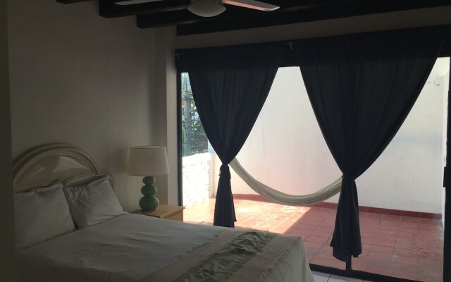 Tropicus 8 Romantic Zone Estudio Room With Terrace