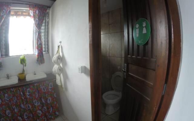 Livia Hostel Pousada