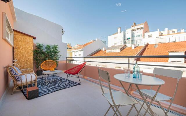 LovelyStay - Sunny 1BDR Apartment W/Terrace