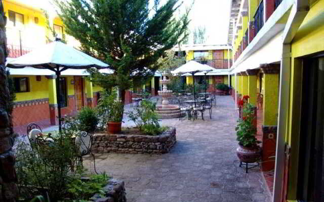 Plaza Mexicana Margarita's Hotel